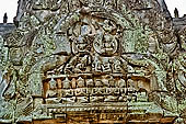 Angkor - Banteay Samre, west gopura of the first enclosure, fronton of the east (inner) side, the conjunction of the sun and the moon.